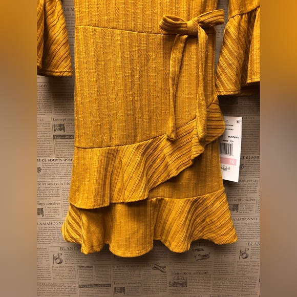 NWT! Girl’s Dress; Rare Editions; Necklace Accessory; Skirt Panels; Keyhole Back - Picture 3 of 9